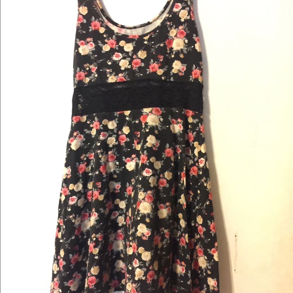 Dress - Picture 1 of 2